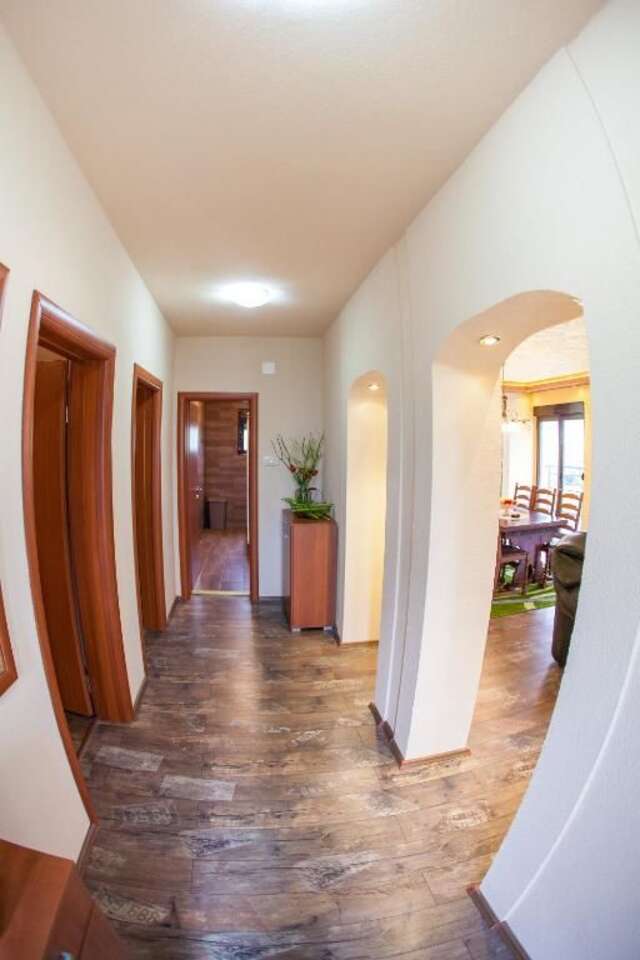 Апартаменты Apartment Bambo Tre Sorrele Котор-50